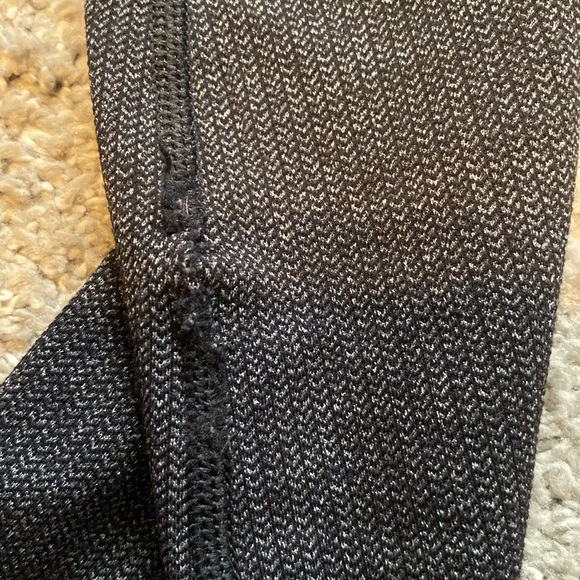 Lululemon leggings - Picture 9 of 9